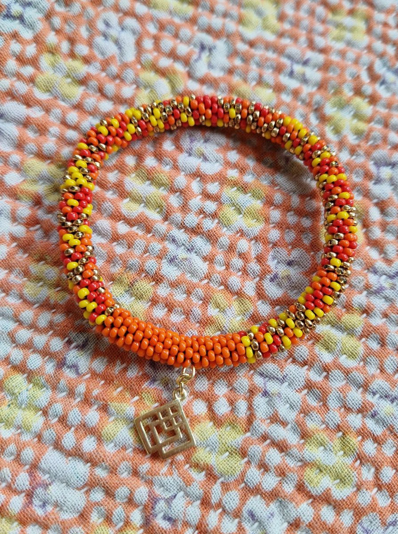 beaded bracelet embrace– Fifth Origins