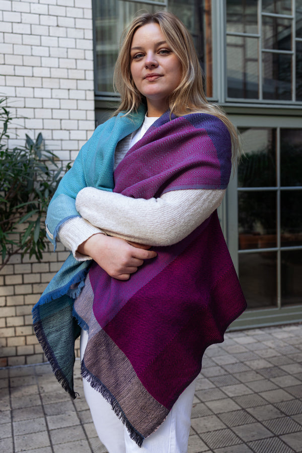 new in ! cape infinity wool morning
