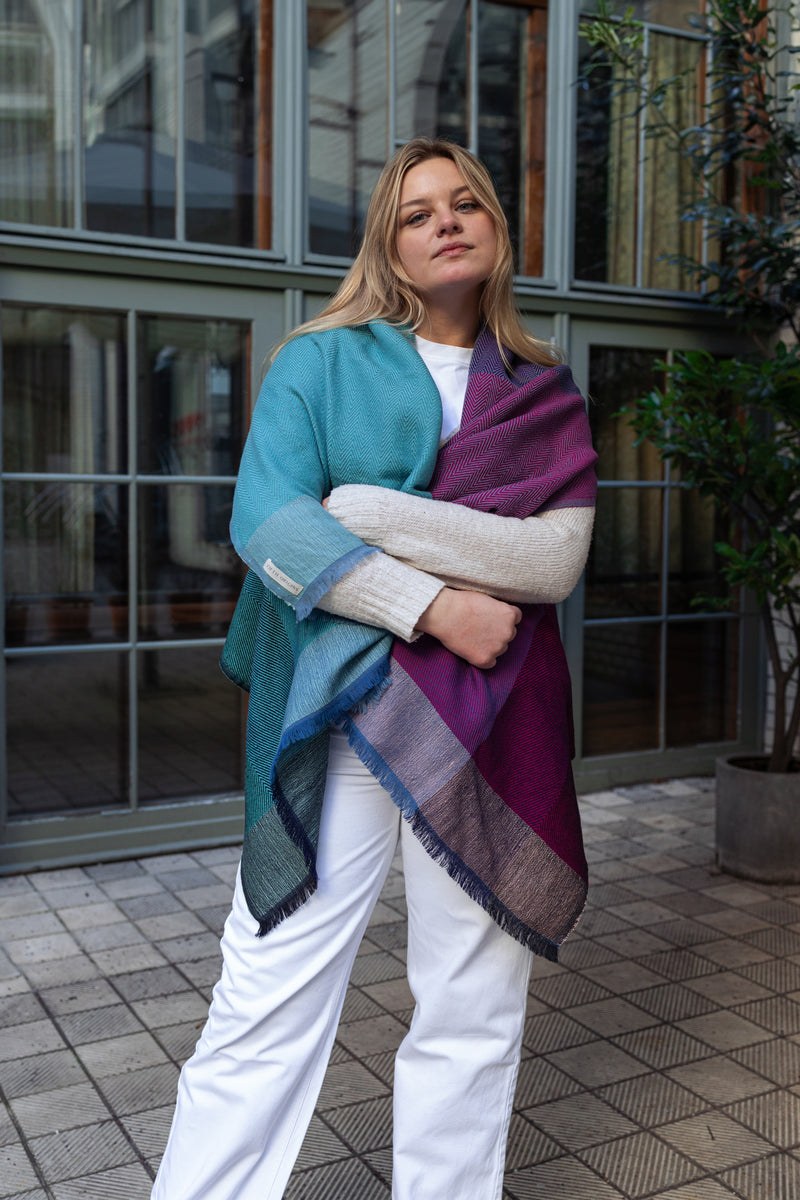 new in ! cape infinity wool morning