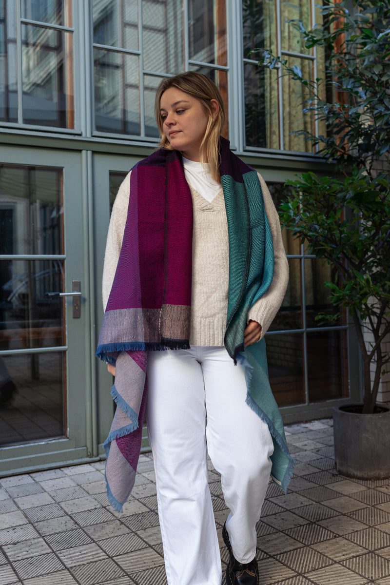 new in ! cape infinity wool morning