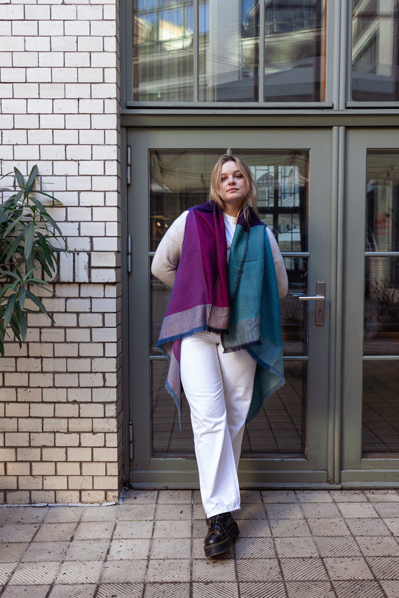 new in ! cape infinity wool morning