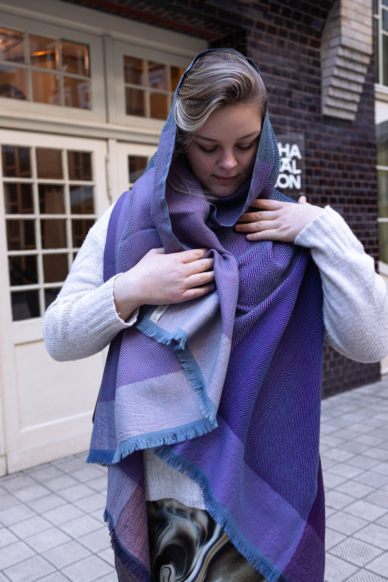 new in ! cape infinity wool cosmo