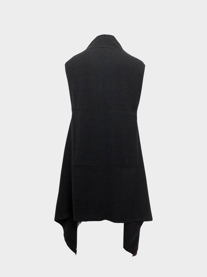 cape infinity black sand