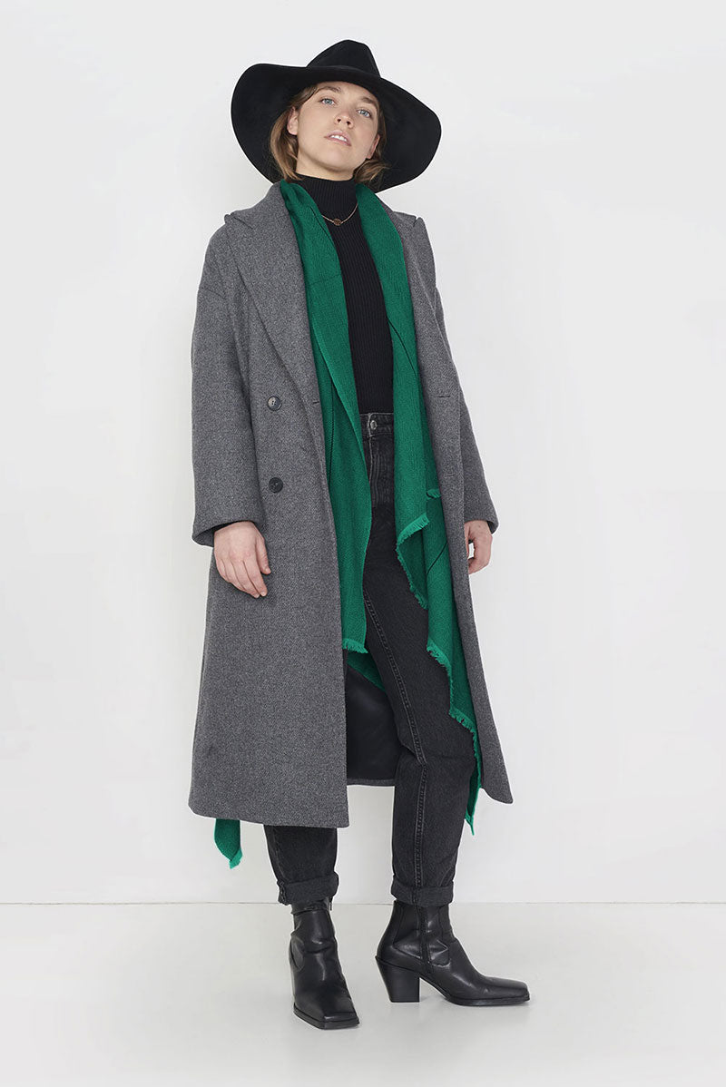 Cape Infinity Lite Emerald Cape Wrap – Fifth Origins