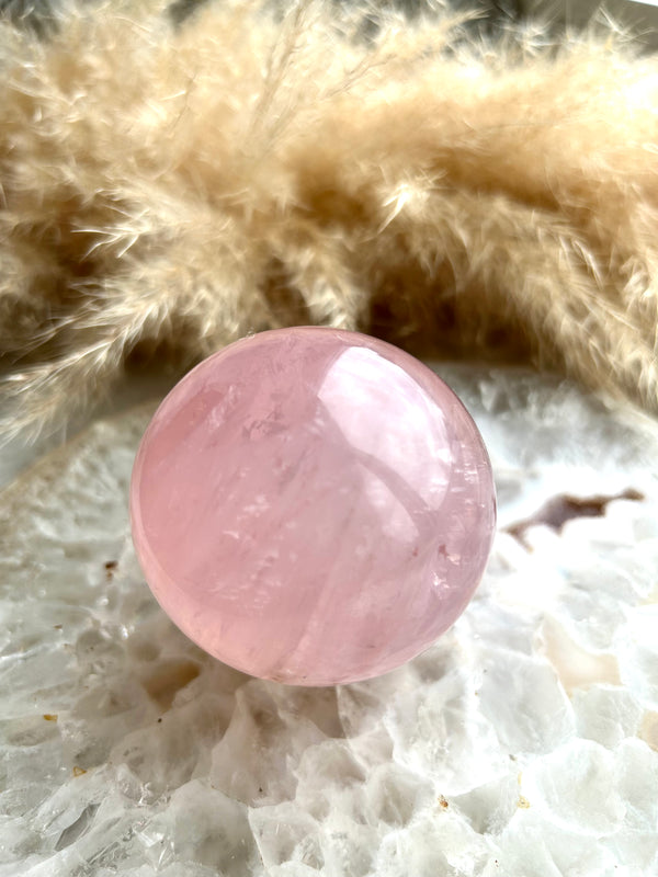 rose quartz gemstone