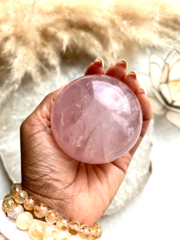 rose quartz gemstone