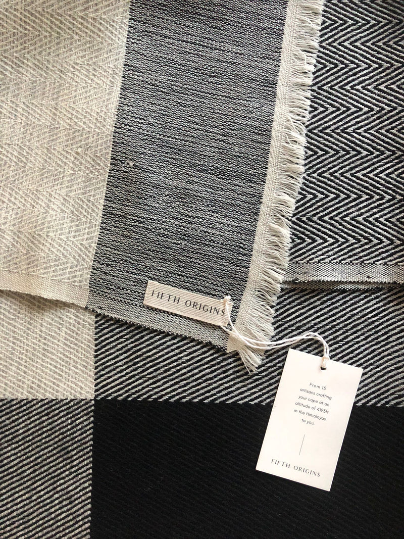 cape infinity wool black white